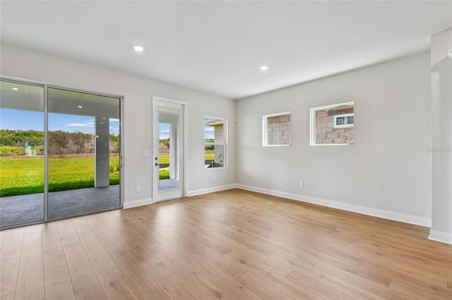 5693 LEAFLET TRAIL, Mount Dora, FL 32757