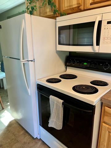 3325 N Us-23 N, Au Sable, MI 48750
