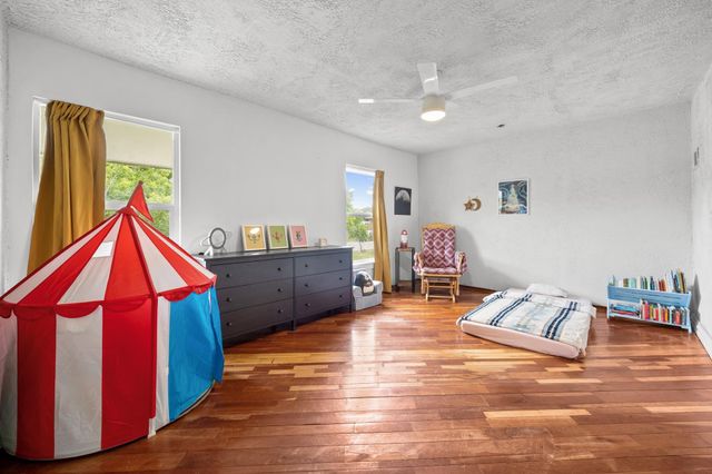 12422 Deer TRAK, Austin, TX 78727