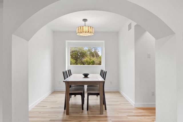 12422 Deer TRAK, Austin, TX 78727