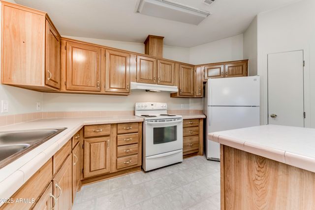 17200 W BELL Road 2360, Surprise, AZ 85374