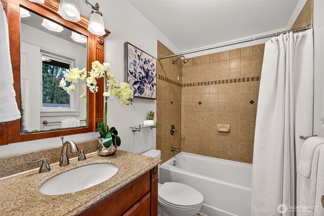 11404 110th Avenue NE, Kirkland, WA 98033