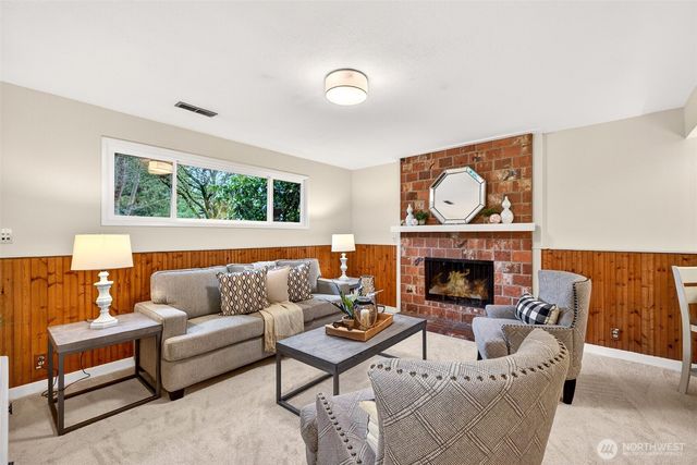 11404 110th Avenue NE, Kirkland, WA 98033