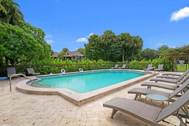 13334 Polo Club Road 218, Wellington, FL 33414