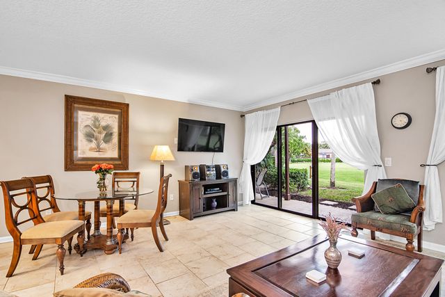 13334 Polo Club Road 218, Wellington, FL 33414