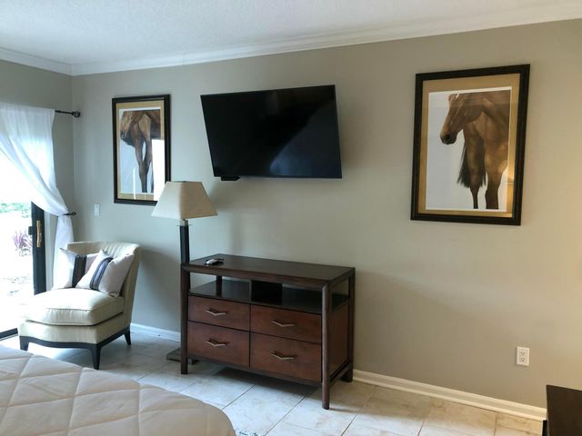 13334 Polo Club Road 218, Wellington, FL 33414