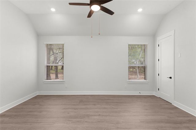 1009 Doelling DR, Florence, TX 76527
