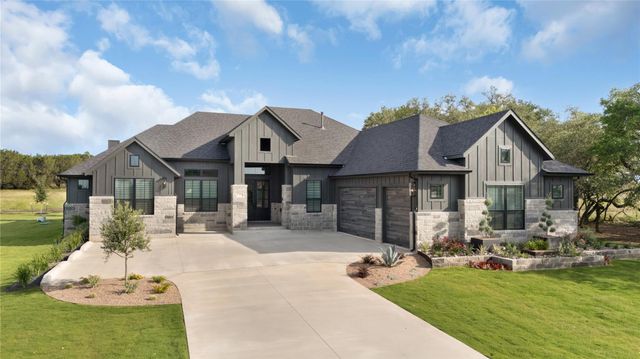 1009 Doelling DR, Florence, TX 76527