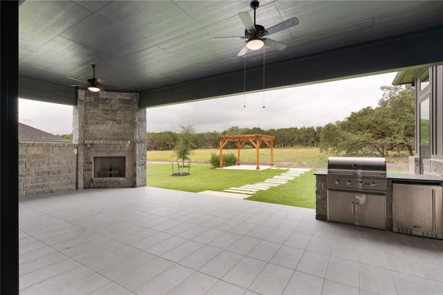 1009 Doelling DR, Florence, TX 76527