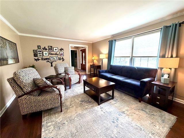 5005 Northlawn Cir, Murrysville, PA 15668