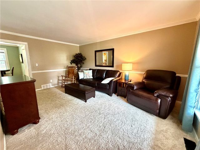 5005 Northlawn Cir, Murrysville, PA 15668