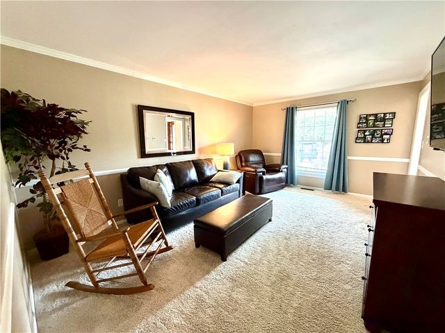 5005 Northlawn Cir, Murrysville, PA 15668