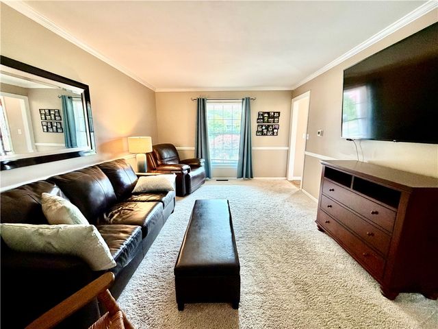 5005 Northlawn Cir, Murrysville, PA 15668