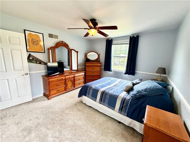 5005 Northlawn Cir, Murrysville, PA 15668