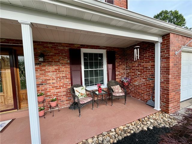 5005 Northlawn Cir, Murrysville, PA 15668