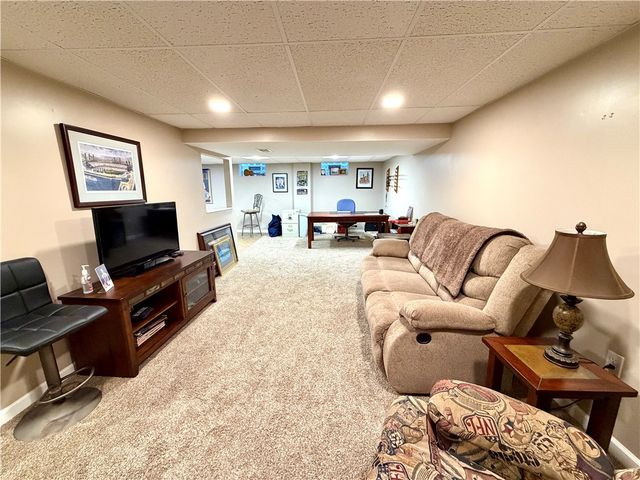5005 Northlawn Cir, Murrysville, PA 15668