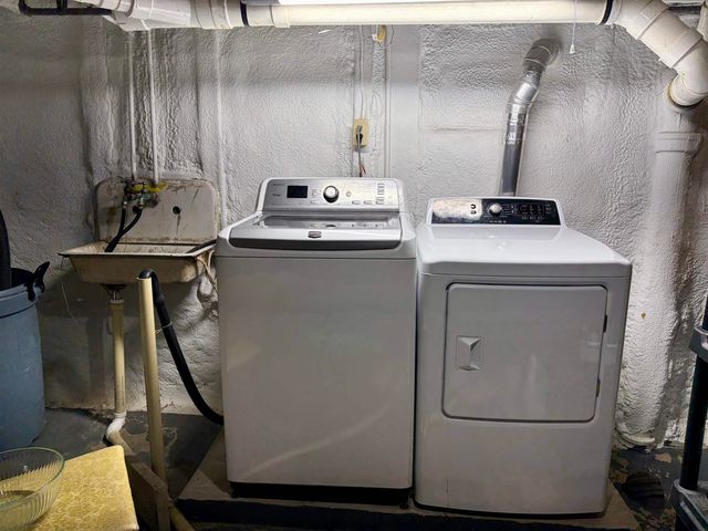 714 SW 4th Avenue, Independence, IA 50644