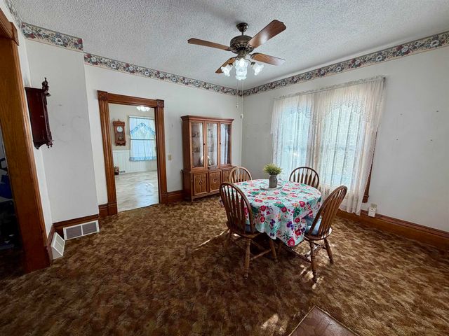 714 SW 4th Avenue, Independence, IA 50644