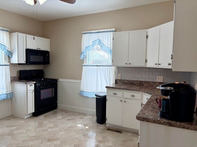 714 SW 4th Avenue, Independence, IA 50644