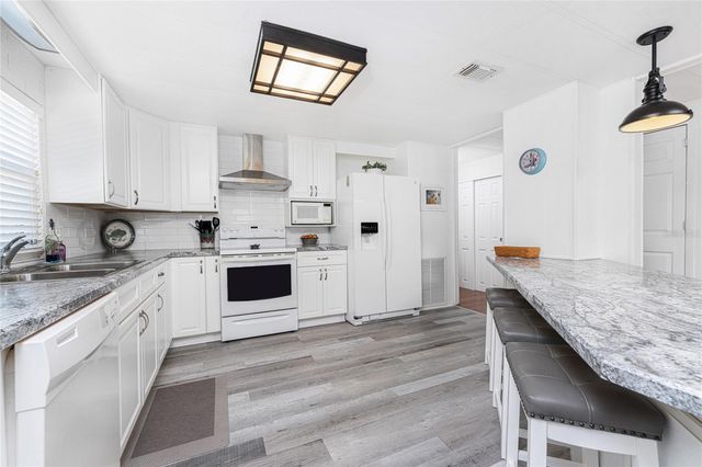 6461 FALCON DRIVE, Englewood, FL 34224