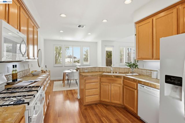 19455 Buren Pl, Castro Valley, CA 94552