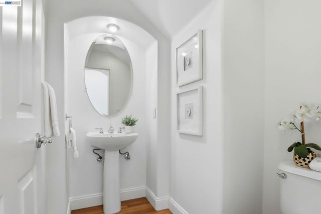 19455 Buren Pl, Castro Valley, CA 94552