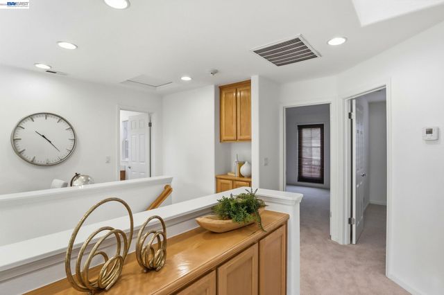 19455 Buren Pl, Castro Valley, CA 94552