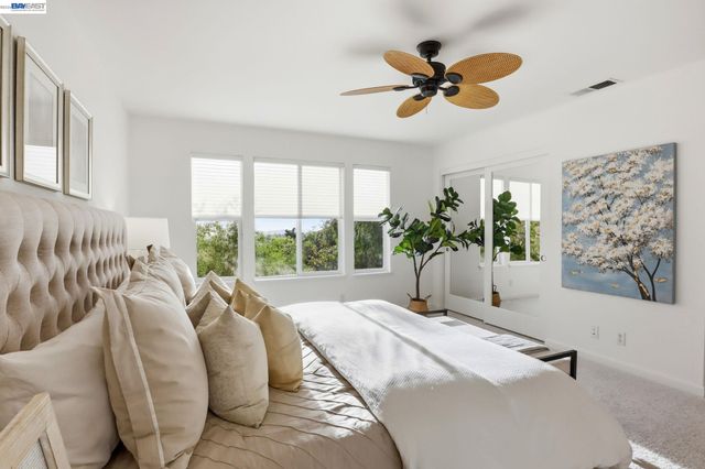 19455 Buren Pl, Castro Valley, CA 94552