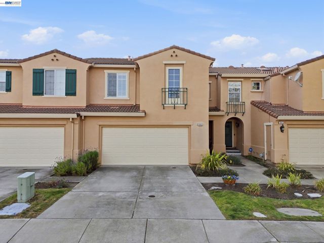 19455 Buren Pl, Castro Valley, CA 94552