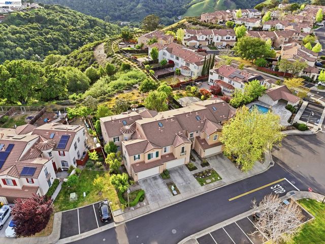 19455 Buren Pl, Castro Valley, CA 94552