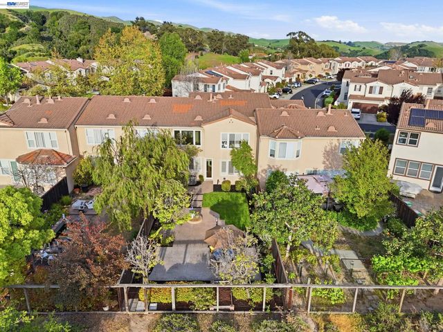 19455 Buren Pl, Castro Valley, CA 94552