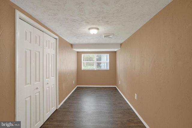 1608 W POPLAR TER, York, PA 17404