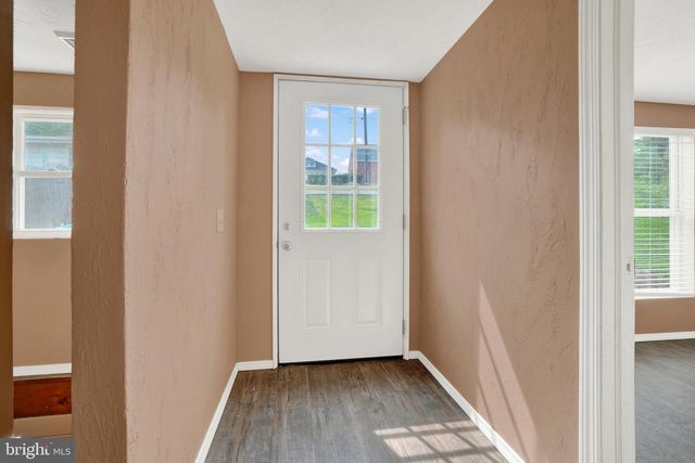 1608 W POPLAR TER, York, PA 17404