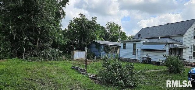 1613 N 6TH Street, Quincy, IL 62301