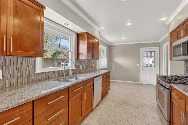 3923 Croyden Avenue, Kalamazoo, MI 49006