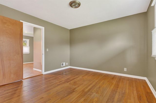 3923 Croyden Avenue, Kalamazoo, MI 49006