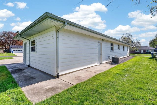3923 Croyden Avenue, Kalamazoo, MI 49006