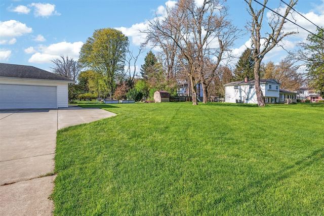 3923 Croyden Avenue, Kalamazoo, MI 49006