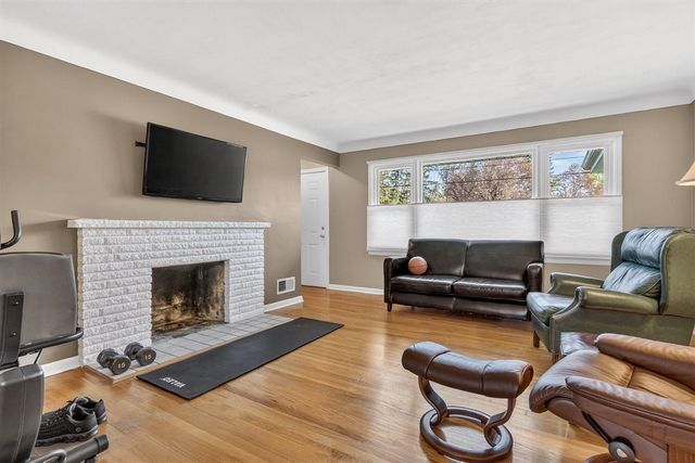 3923 Croyden Avenue, Kalamazoo, MI 49006
