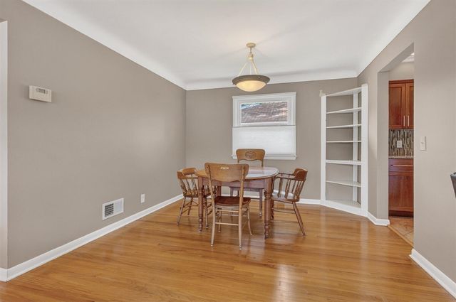 3923 Croyden Avenue, Kalamazoo, MI 49006