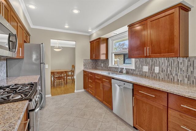 3923 Croyden Avenue, Kalamazoo, MI 49006