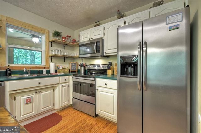 276 Pine Ridge Road, Ellijay, GA 30536