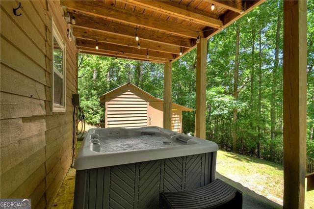 276 Pine Ridge Road, Ellijay, GA 30536