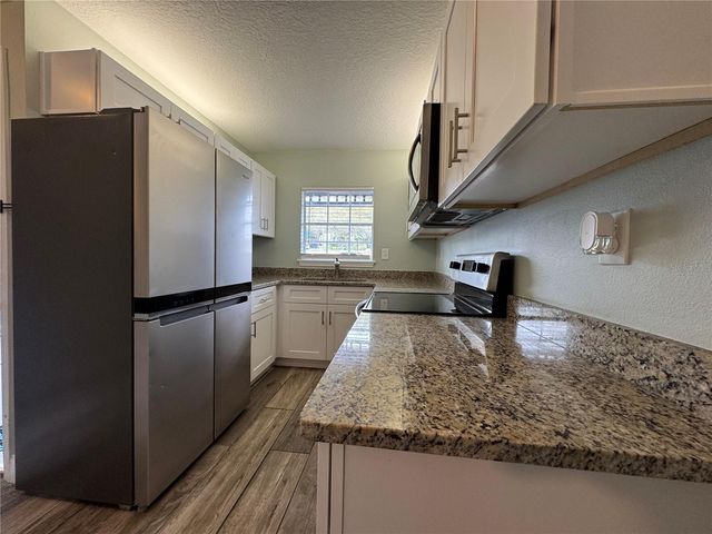 313 DIRKSEN DRIVE F7, Debary, FL 32713