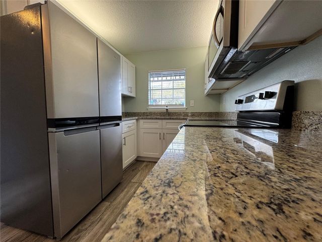 313 DIRKSEN DRIVE F7, Debary, FL 32713