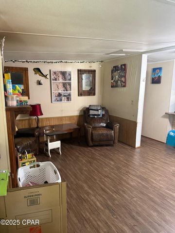 9412 Pat Road, Youngstown, FL 32466