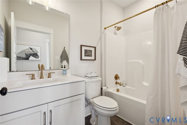 9463 Angels Share Dr, New Kent, VA 23124