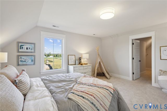 9463 Angels Share Dr, New Kent, VA 23124