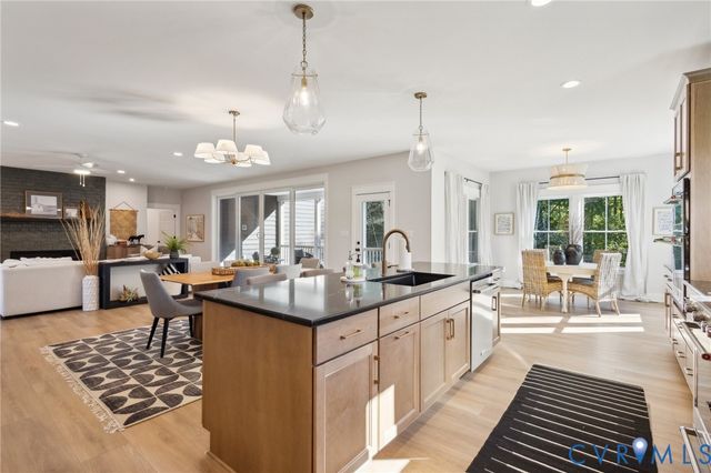 9463 Angels Share Dr, New Kent, VA 23124