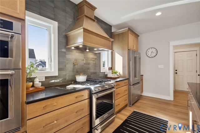 9463 Angels Share Dr, New Kent, VA 23124